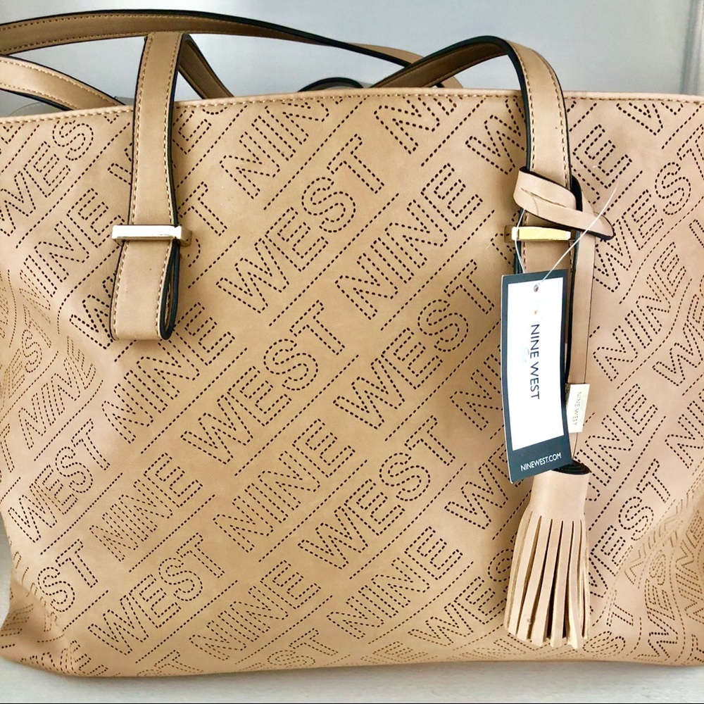 🆑🎉You pick !  Nine West laser tote bags - Picture 5 of 7
